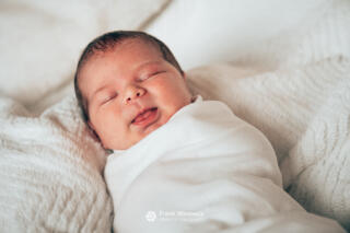 Babyshooting Newborn Elio