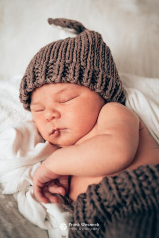 Babyshooting Newborn Elio