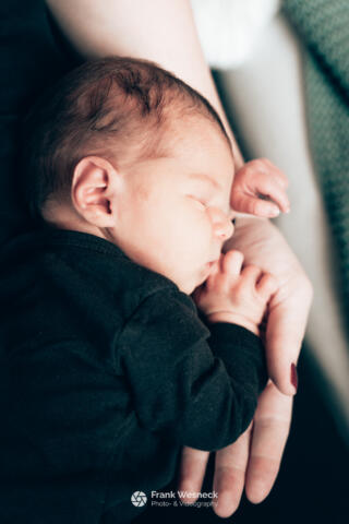 Babyshooting Newborn Elio